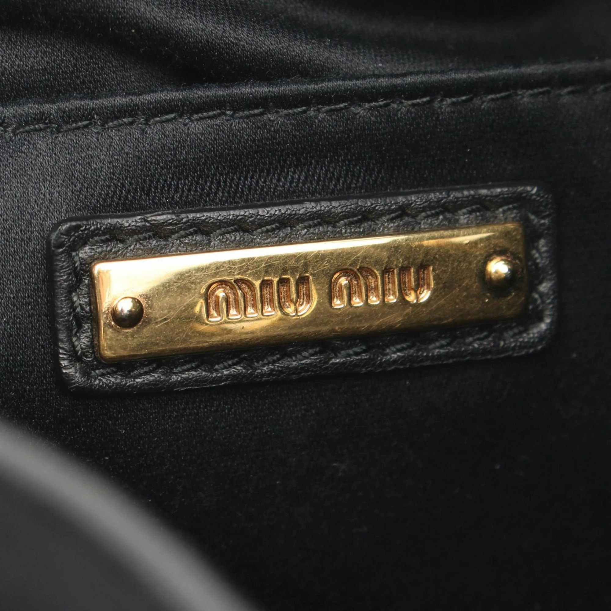 Miu Miu Leather Handbag (Pre-Owned)