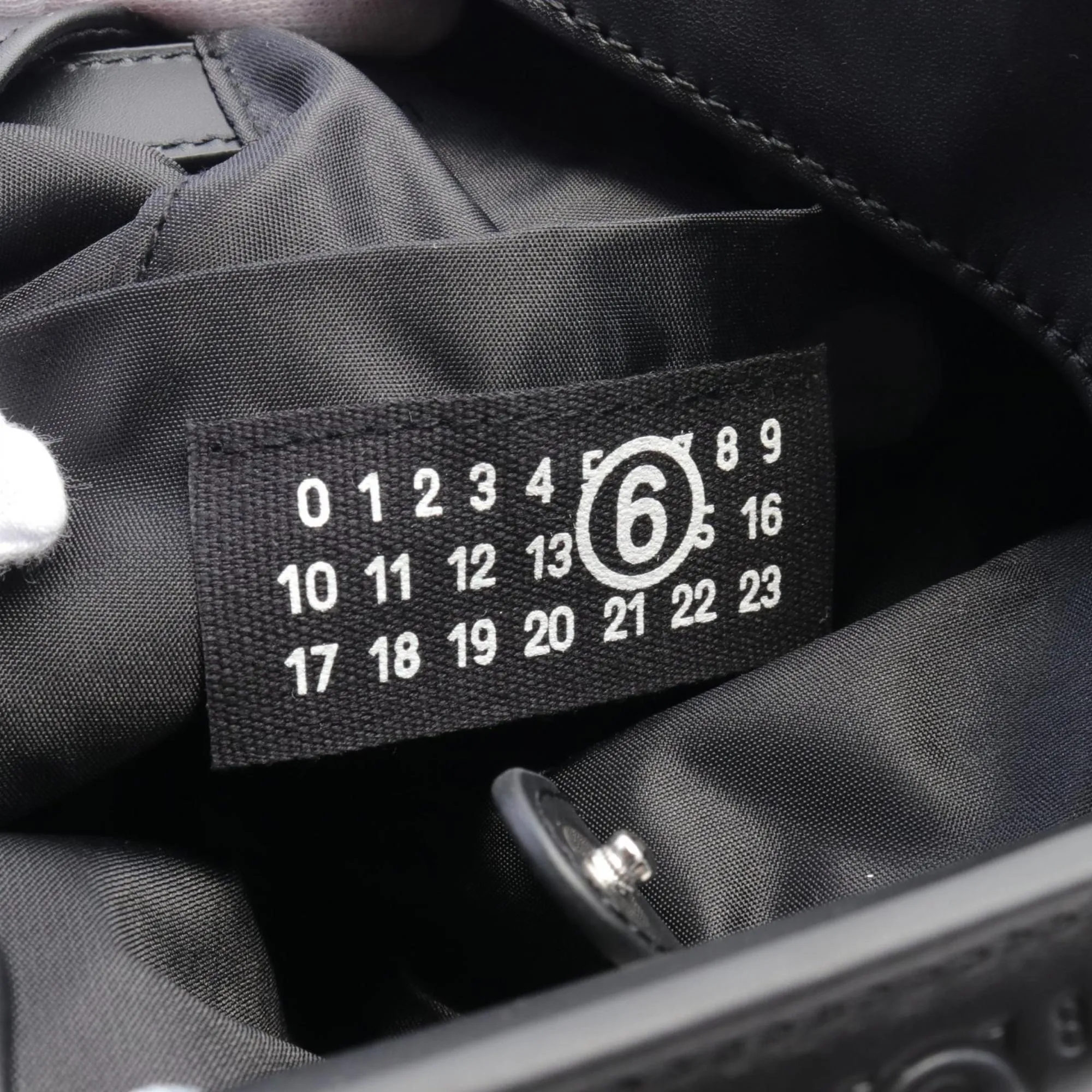 Mm6 Maison Margiela  Leather Tote Bag (Pre-Owned)