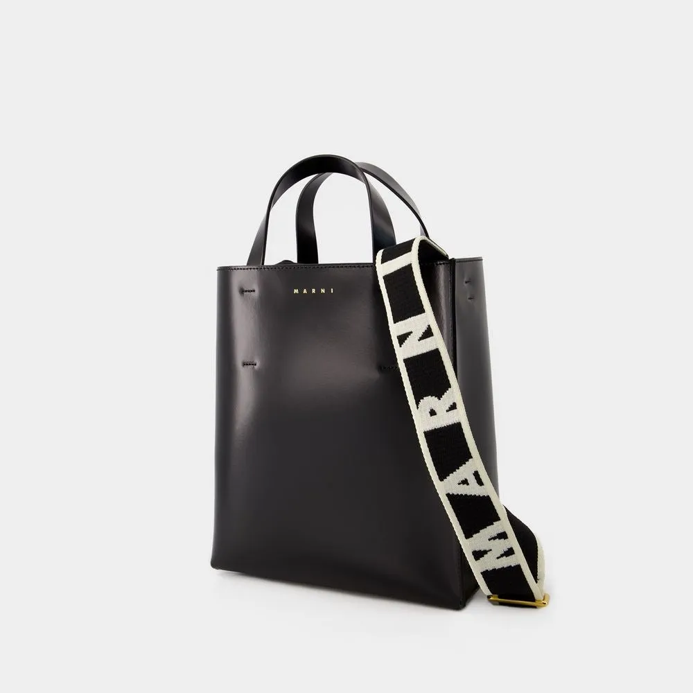 Museo Small Crossbody - Leather - Black