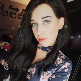 Natural Black Wavy Lace Front Synthetic Wig Bella