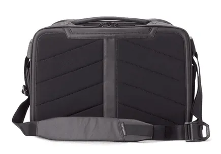 Nomatic Messenger Bag