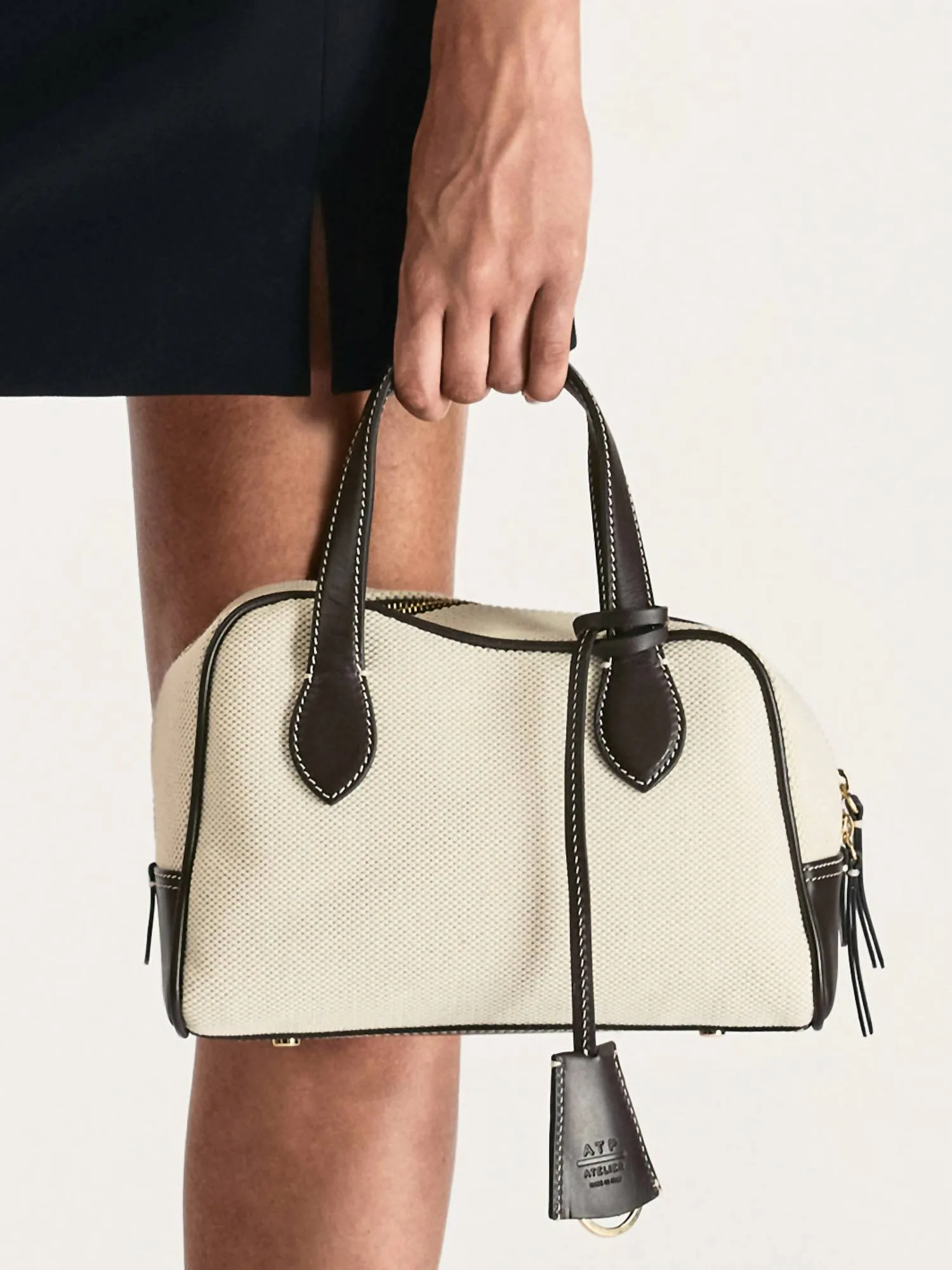 Ormelle Handle Bag In Ecru/walnut
