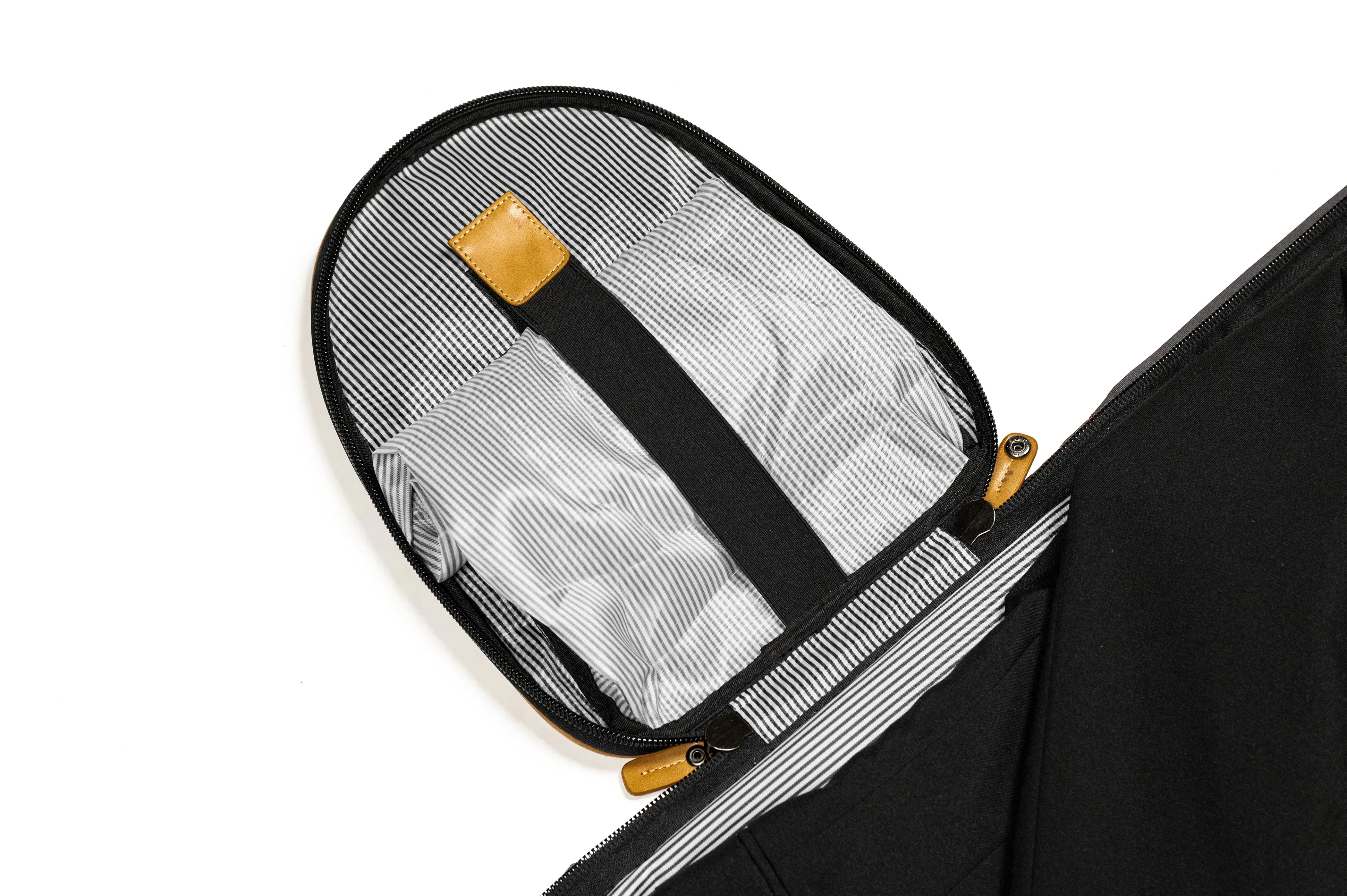 PKG Rosedale 41L Garment Duffel Bag