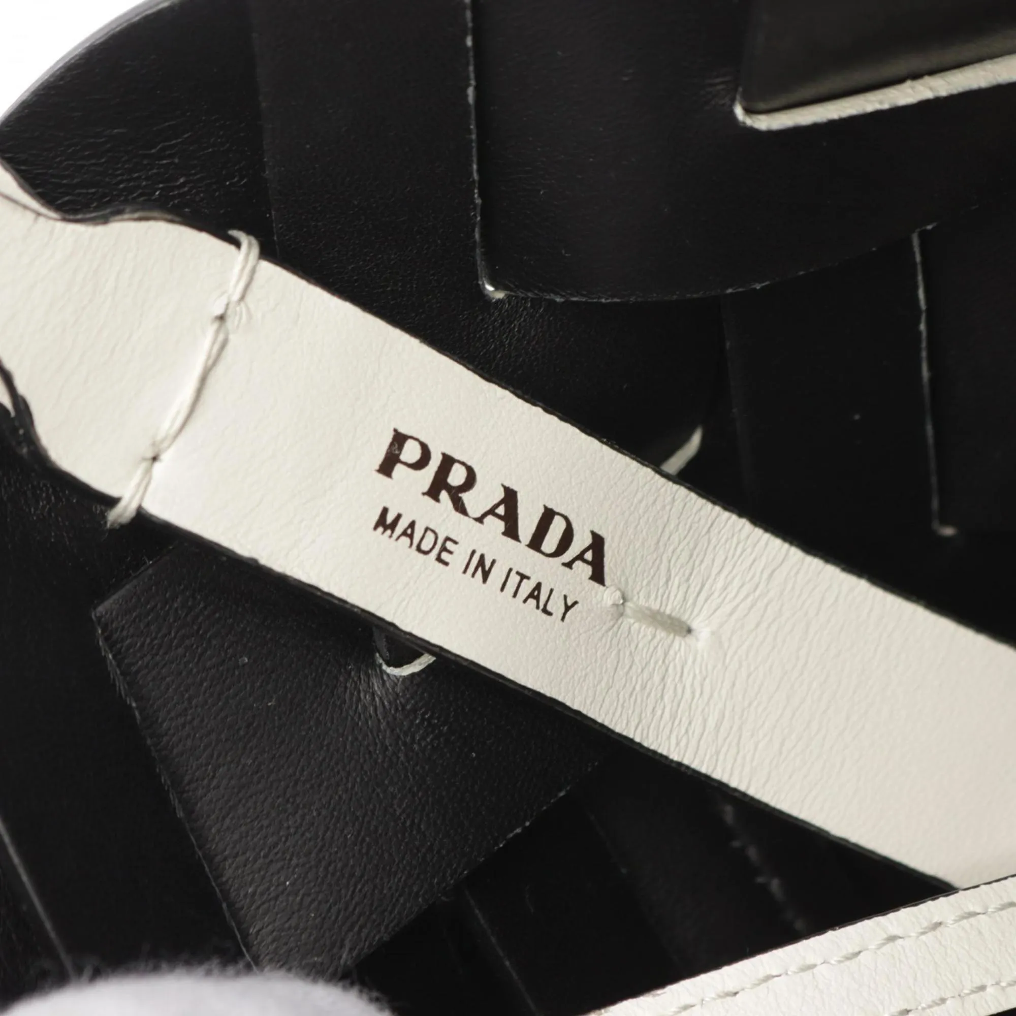 Prada Leather Tote Bag (Pre-Owned)