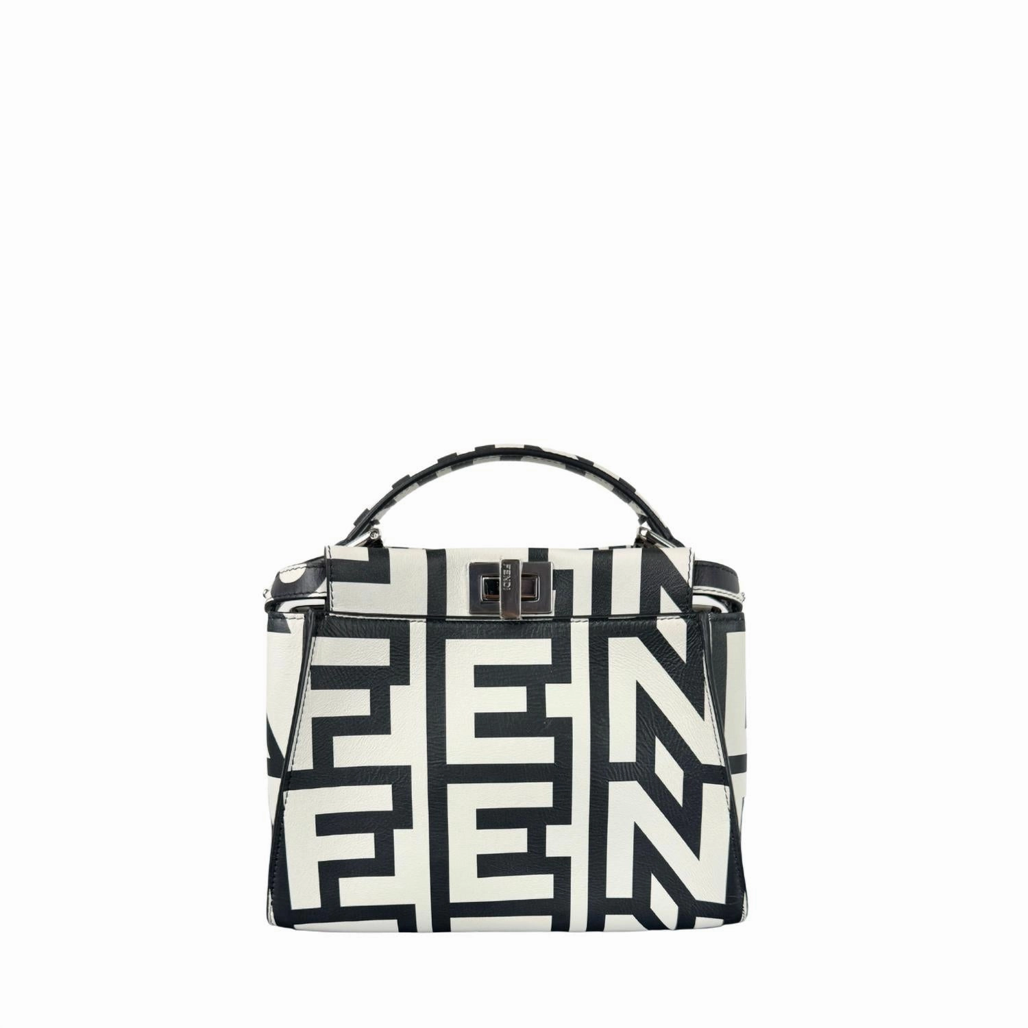 Pre-Loved X Marc Jacobs Peekaboo Iseeu Bag In Black/white