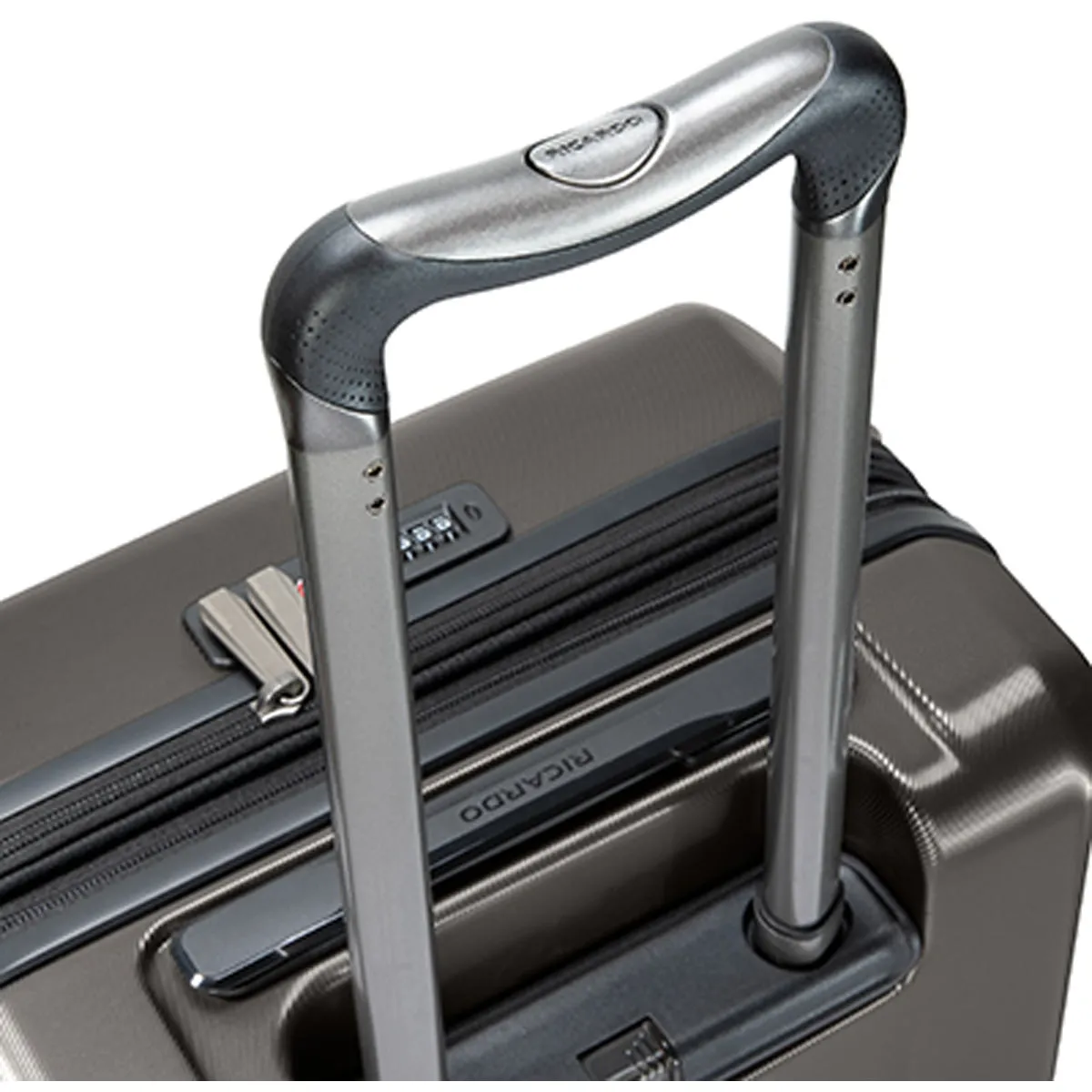 Ricardo Beverly Hills Montecito 2.0 Carry On Spinner