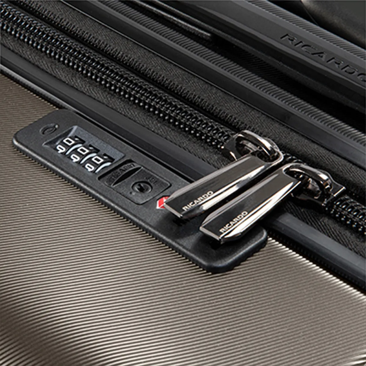 Ricardo Beverly Hills Montecito 2.0 Carry On Spinner