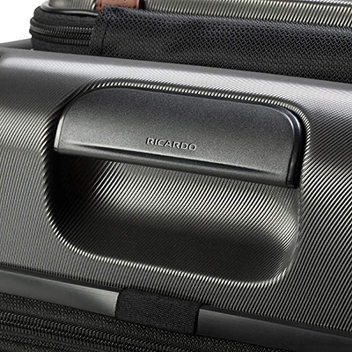 Ricardo Beverly Hills Montecito 2.0 Fast Access Carry On Spinner
