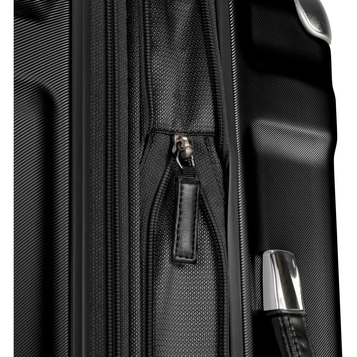 Ricardo Beverly Hills Rodeo Drive 2.0 Expandable 21" Carry On Spinner