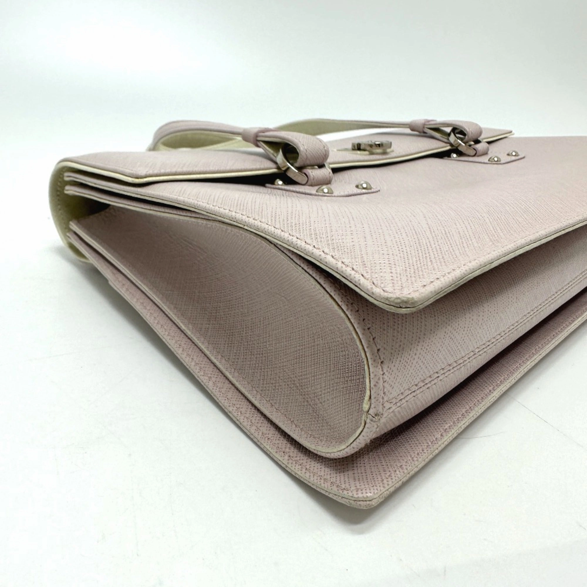 Salvatore Ferragamo  Leather Handbag (Pre-Owned)