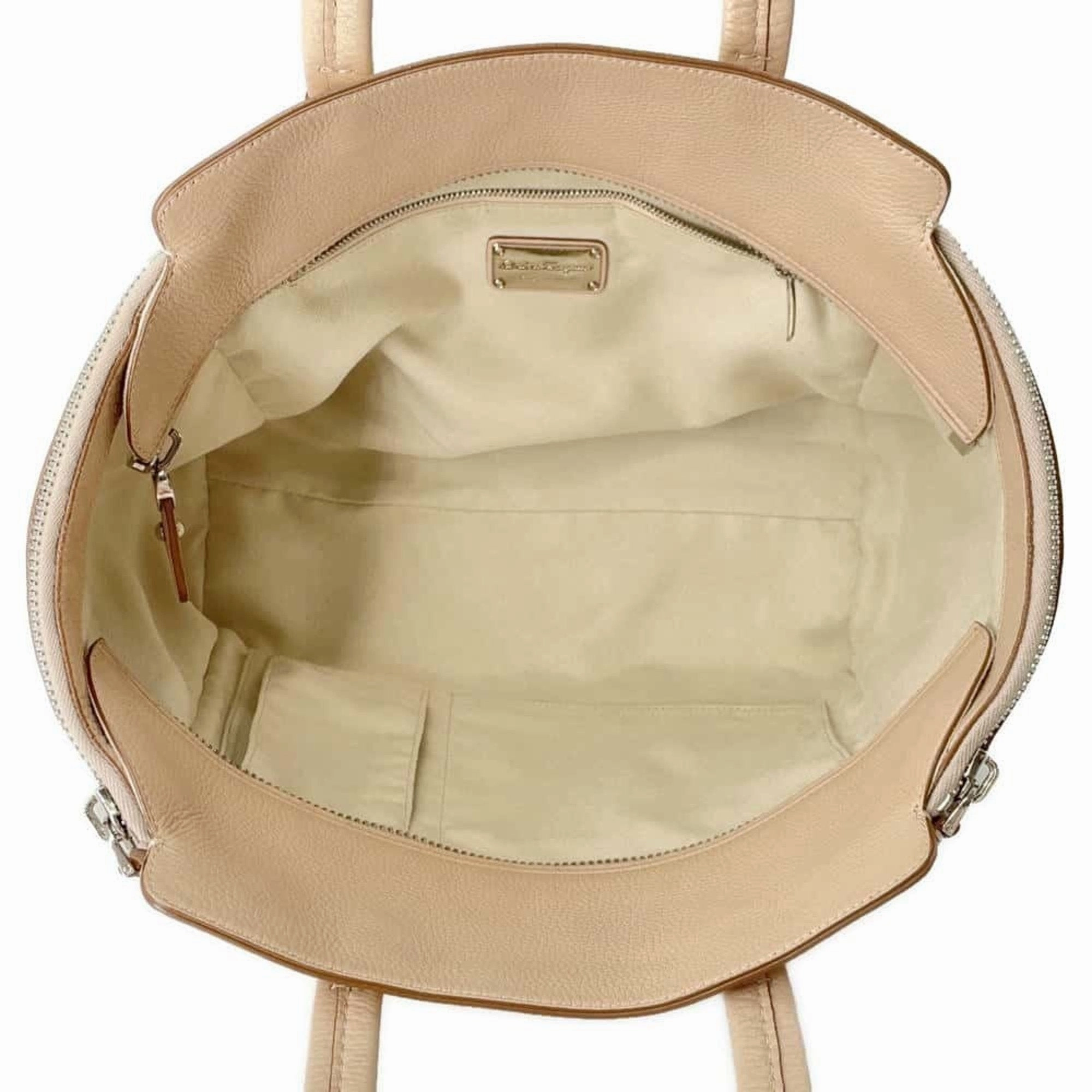 Salvatore Ferragamo Leather Handbag (Pre-Owned)