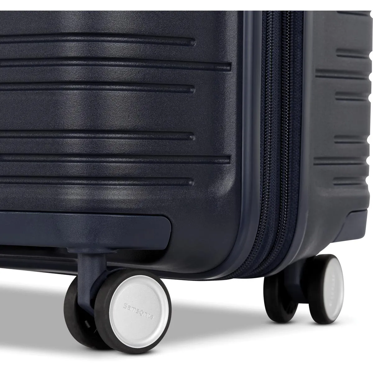 Samsonite Elevation Plus Carry On Spinner