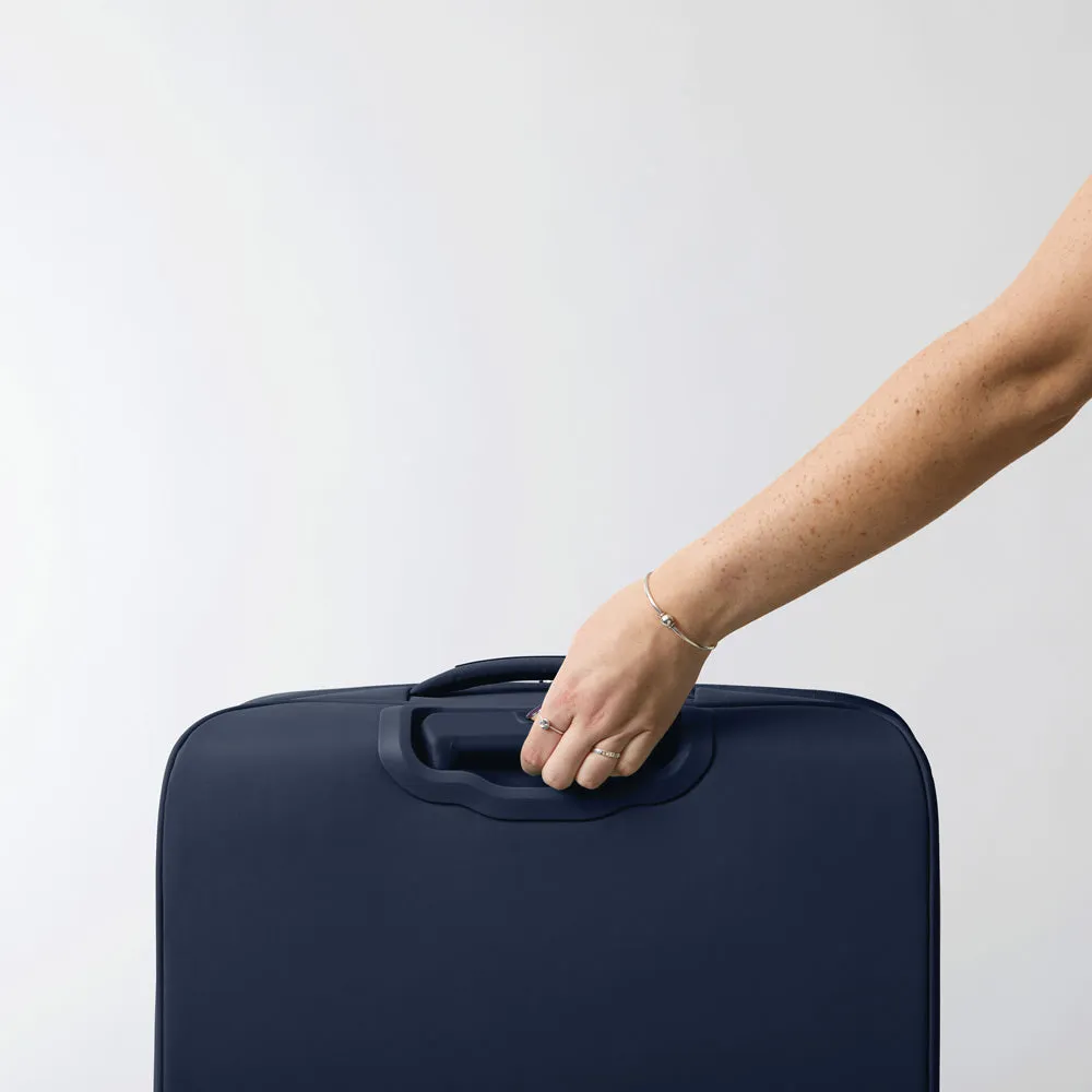 Samsonite Elevation Softside Large Expandable Spinner