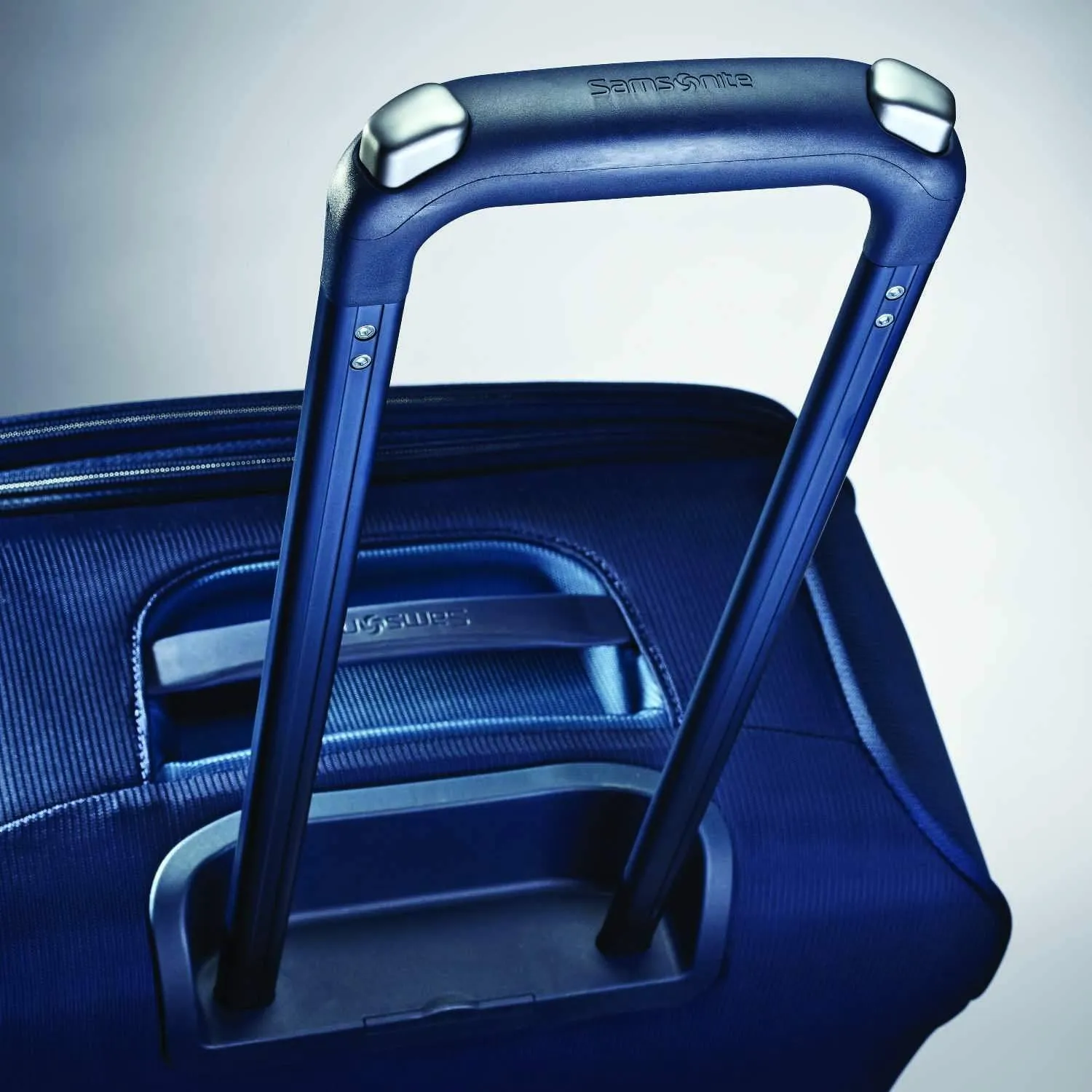 Samsonite Flexis 30" Expandable Spinner