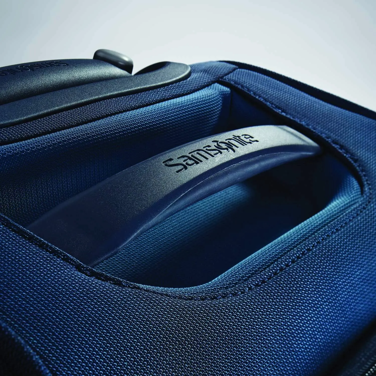 Samsonite Flexis 30" Expandable Spinner