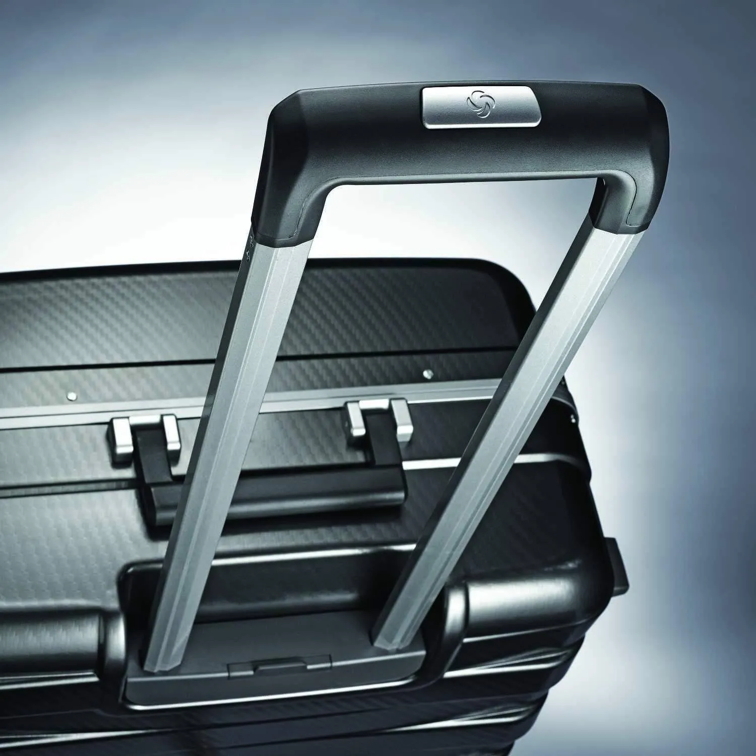 Samsonite Framelock 28" 4-Wheel Large Luggage