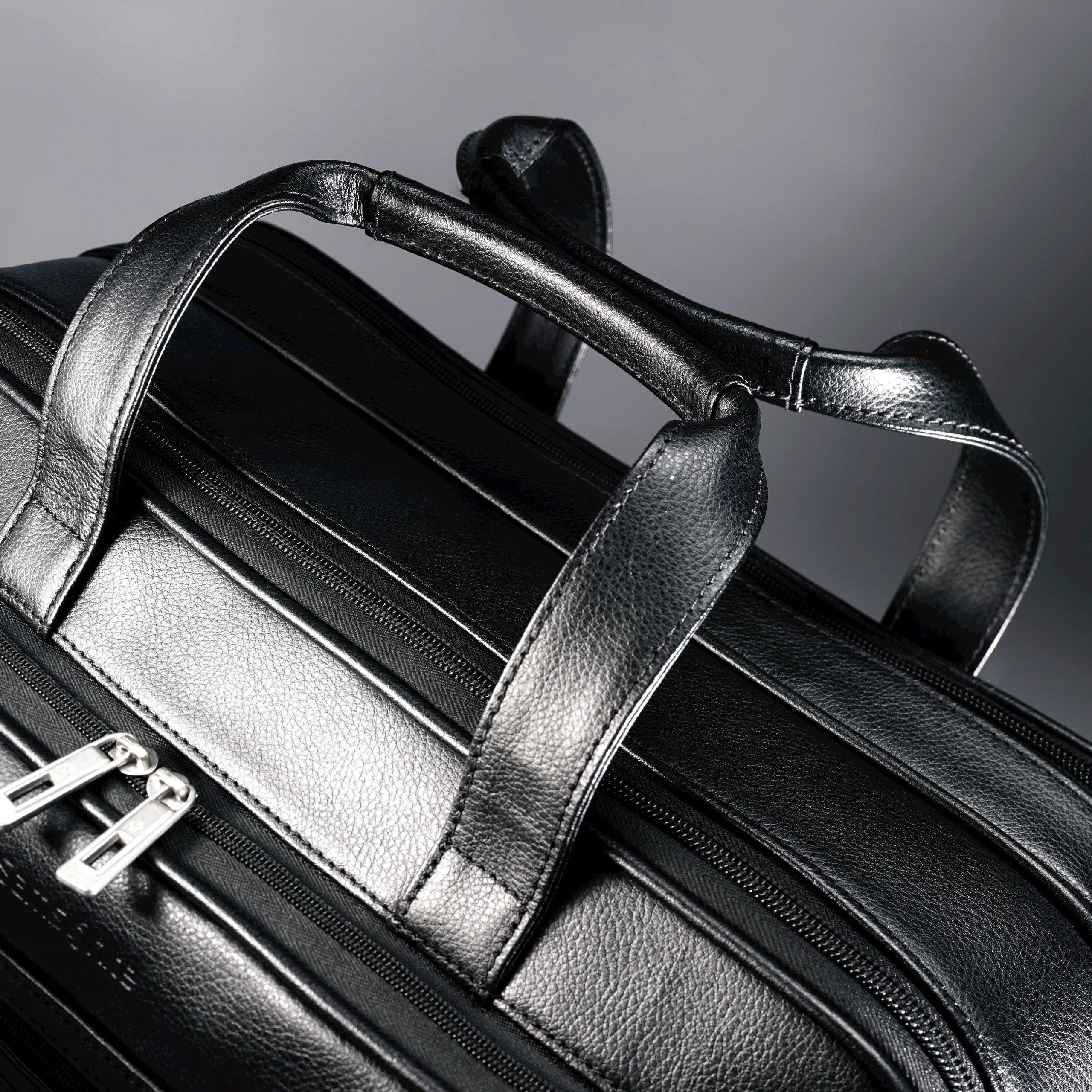 Samsonite Leather Expandable Briefcase 17 inch