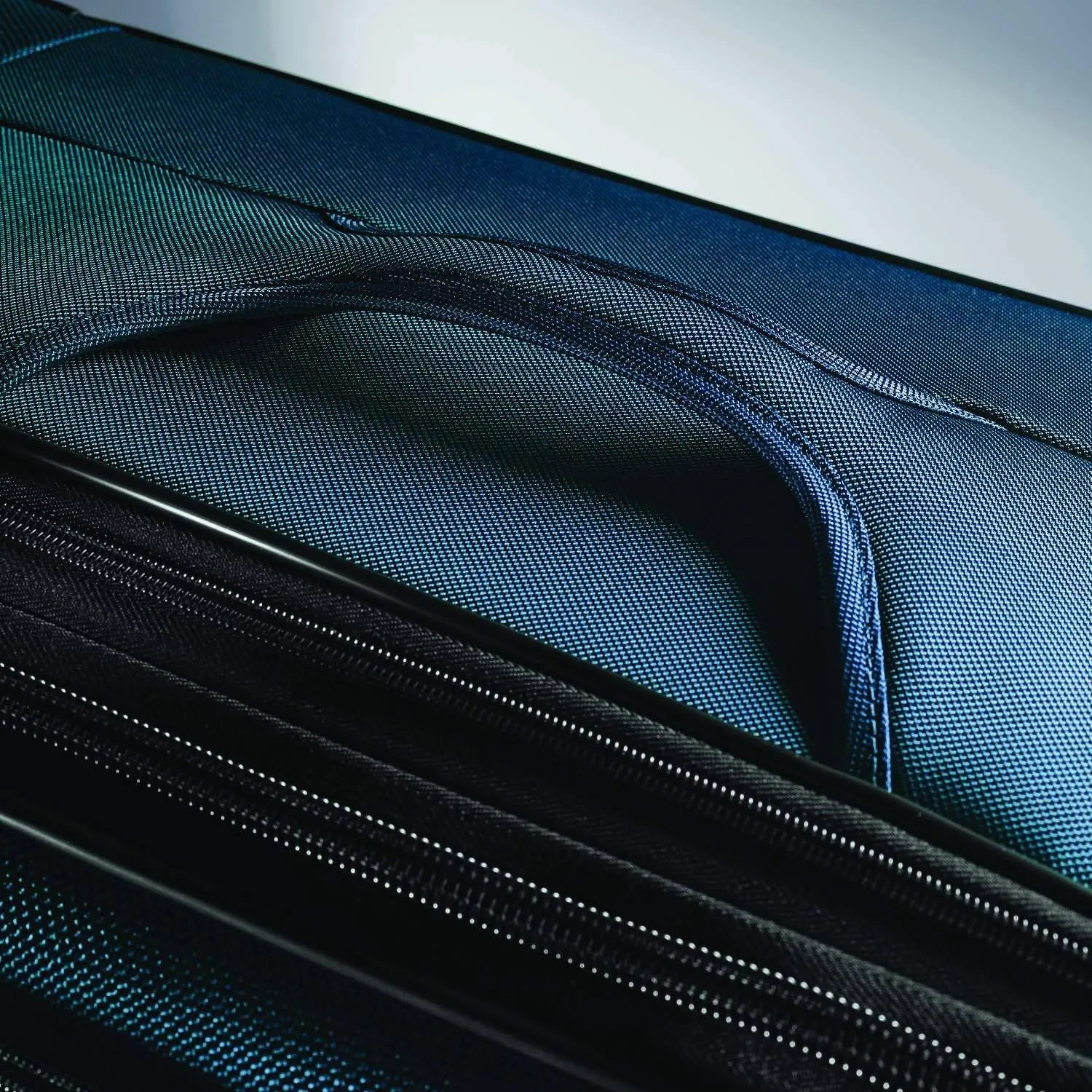 Samsonite Solyte Softside 29" 4-Wheel Large Luggage
