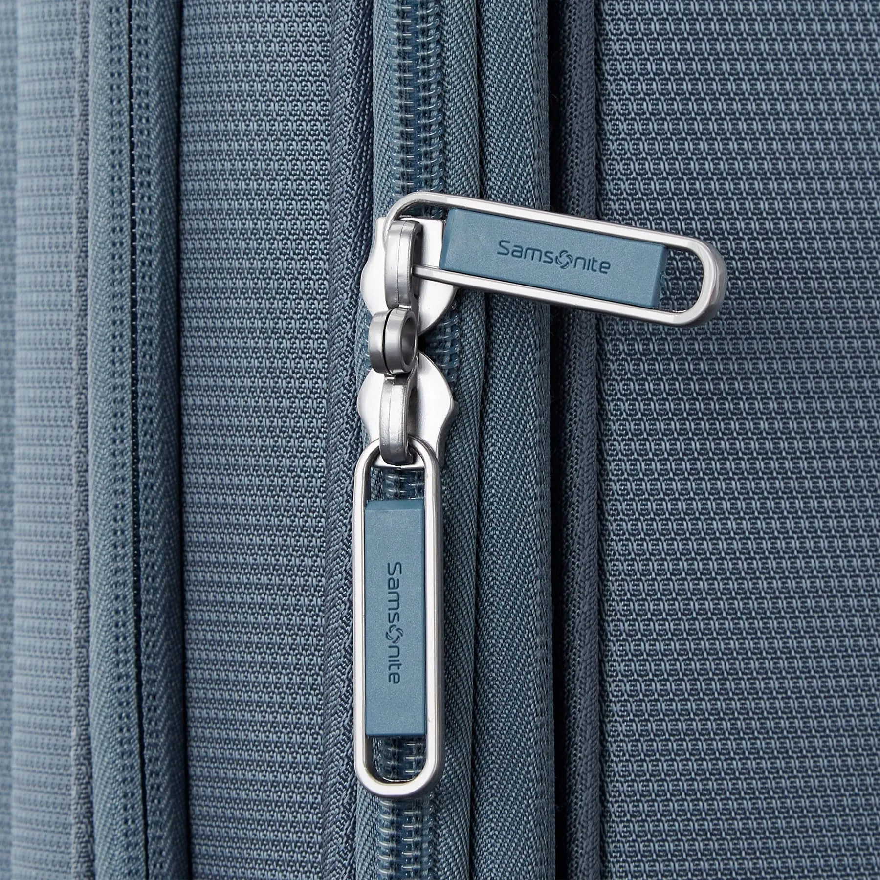Samsonite UpLIFT Checked-Large 29-InchLightweight Softside Expandable Spinner