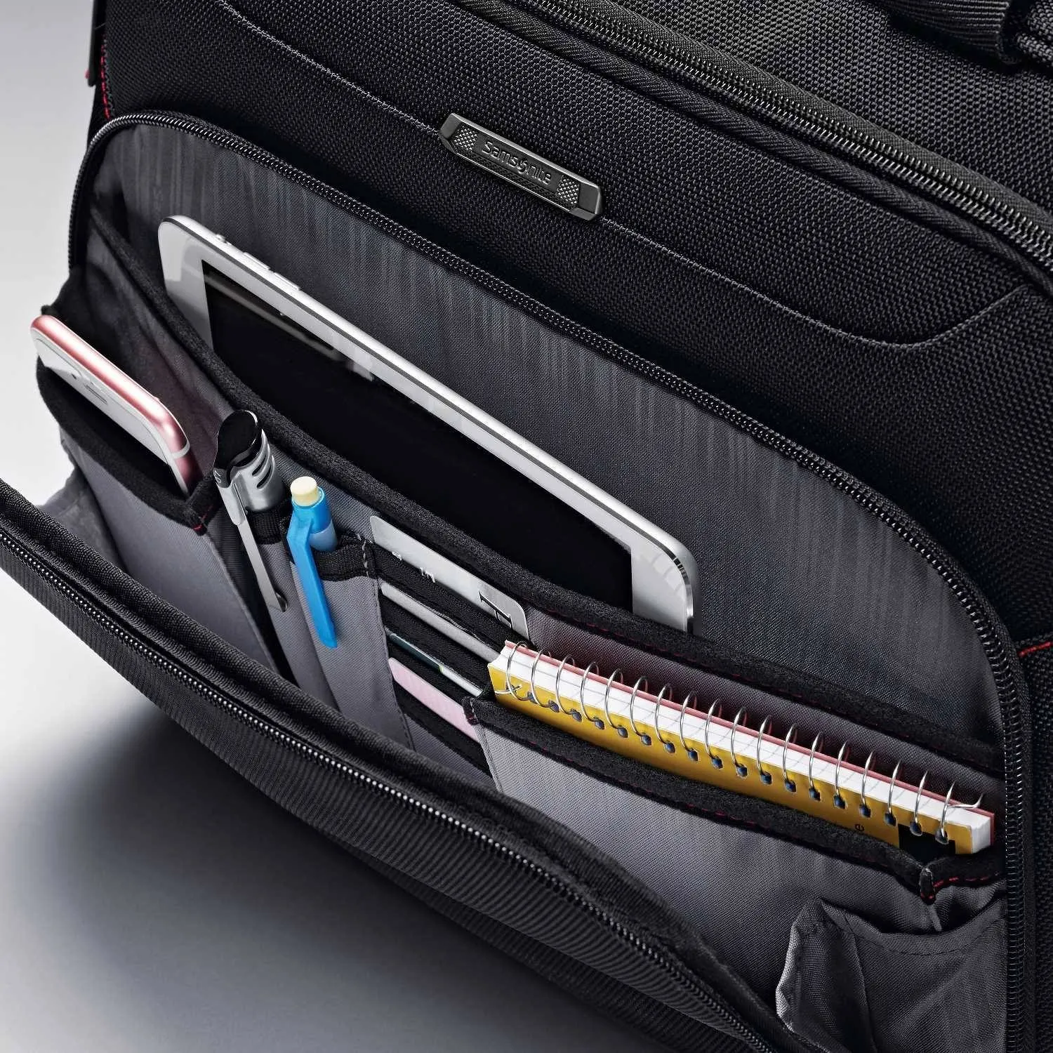 Samsonite Xenon 3.0 Gusset Check-Point Friendly Tech Locker Brief