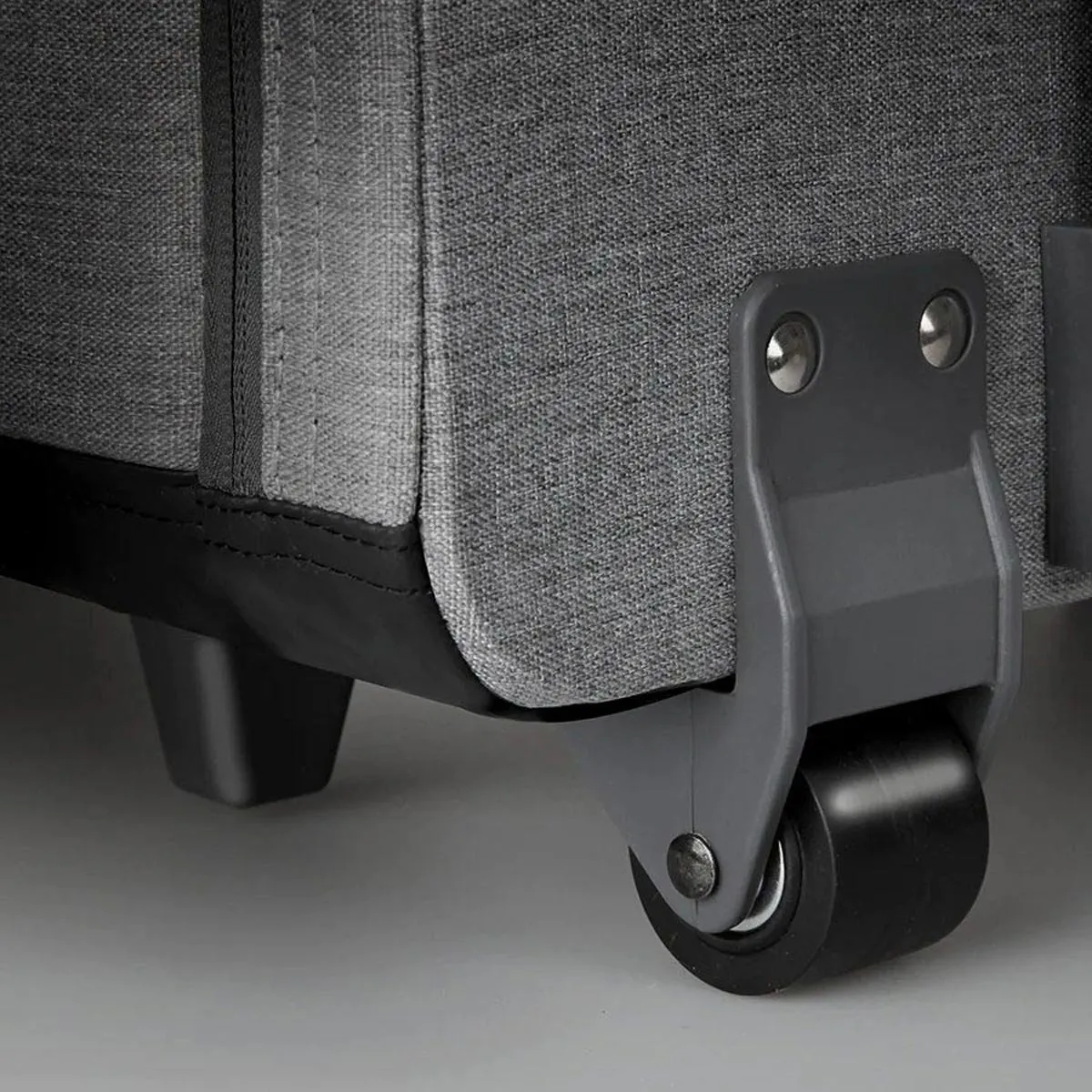 Solo New York RE:Start Underseat Rolling Case