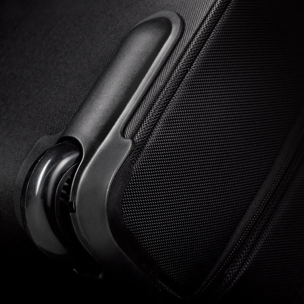 Solo New York West Side Rolling Overnighter Case