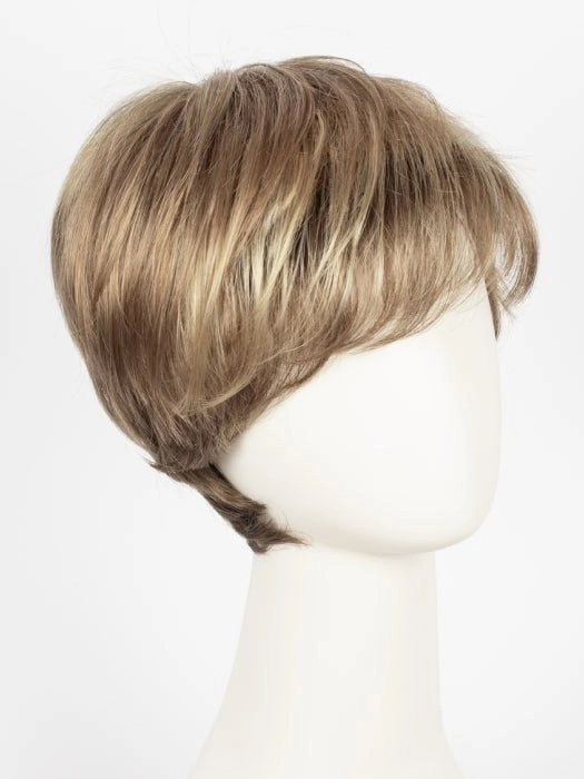 Stop Hi Tec | Short Synthetic Wig (Mono Crown)