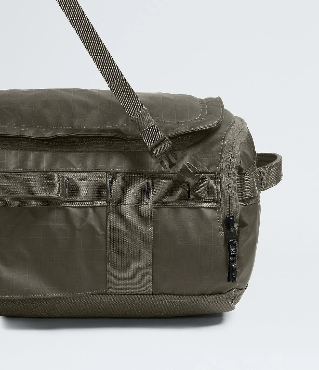 The North Face Base Camp Voyager Duffel32L