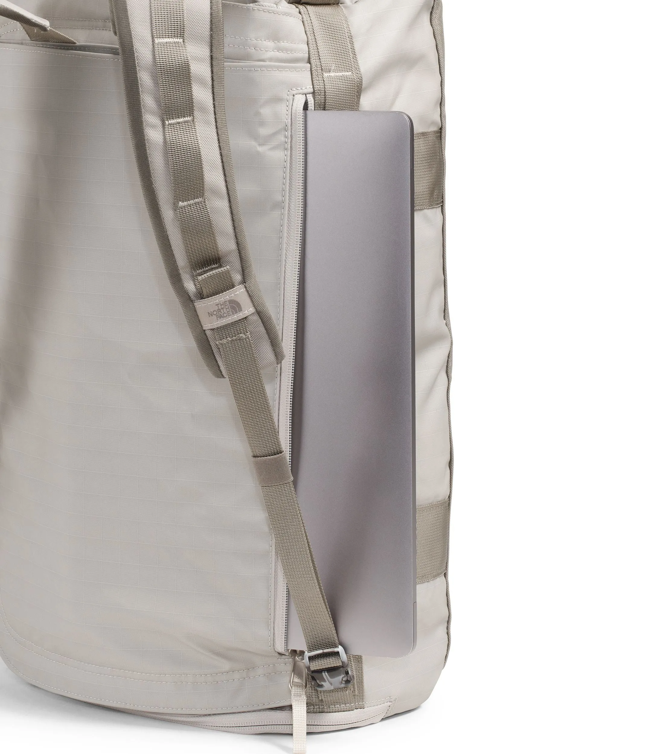 The North Face Base Camp Voyager Duffel32L