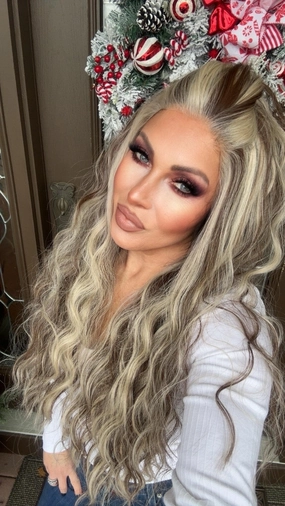 Tosha Imstyle New Blonde and Brown highligh Curly 26inches 13*4 Free Parting lace Front wig (Shara)