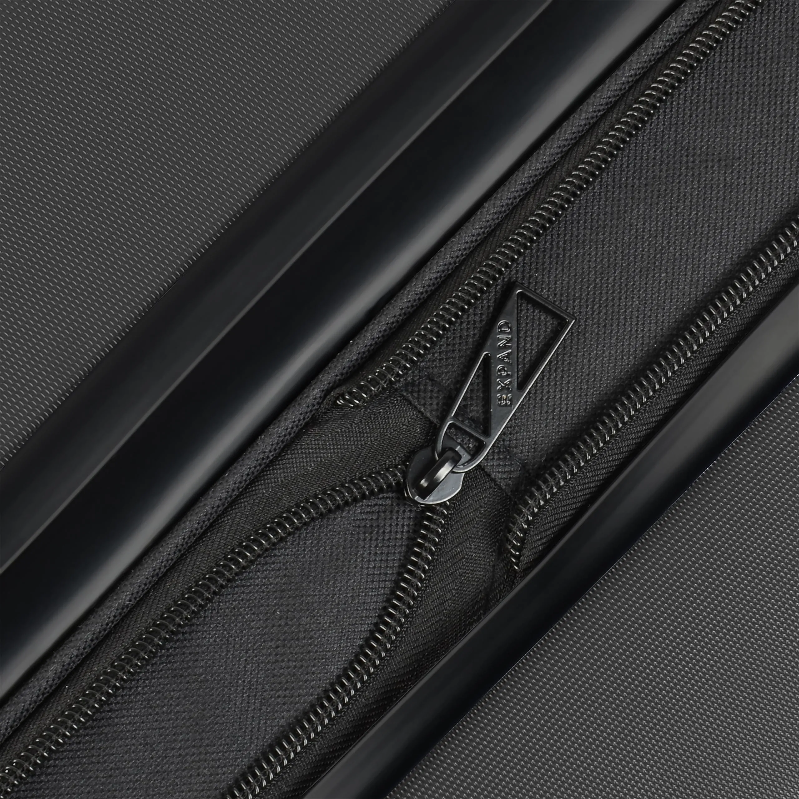TOTAL TRAVELWARE Passage Expandable Hardside Spinner