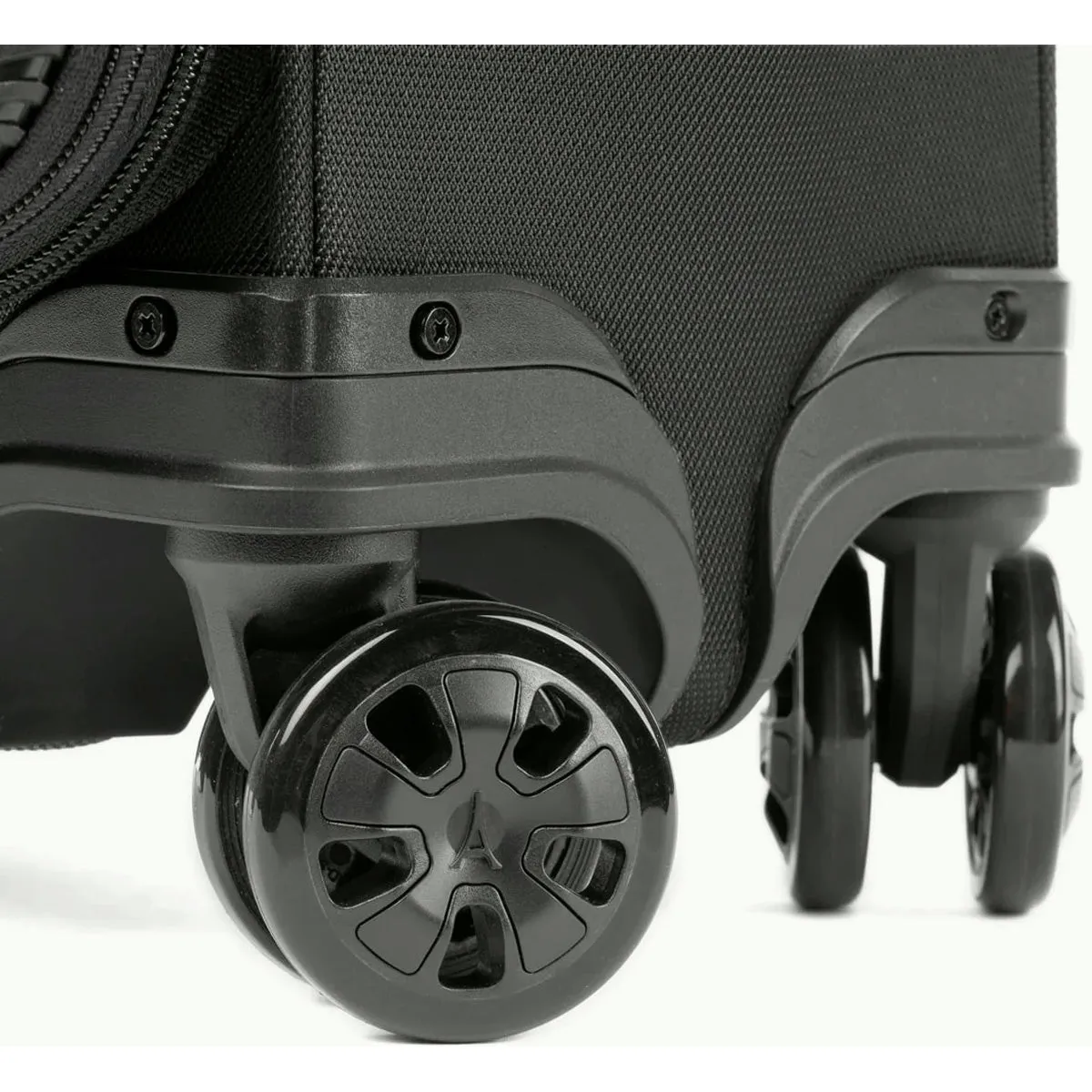 Travelpro Crew Classic Compact Carry On Expandable Spinner