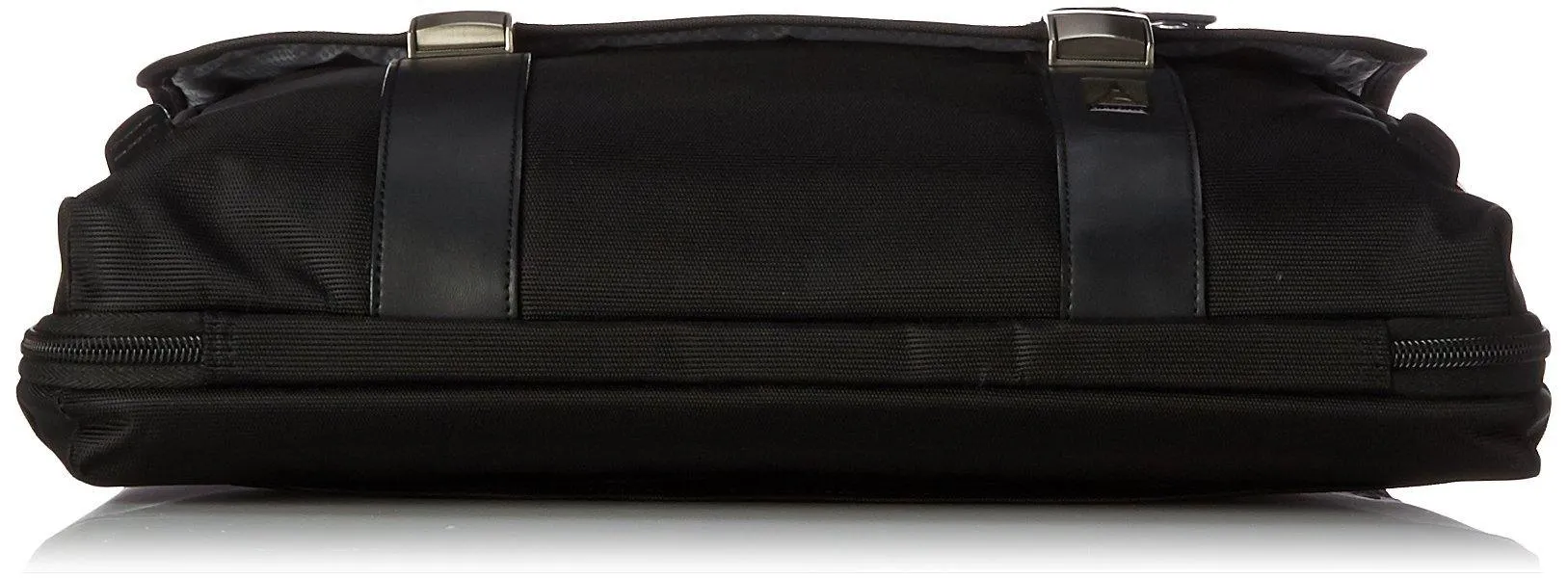 TravelPro Executive Choice Crew Checkpoint Friendly 15.6" Messenger Brief