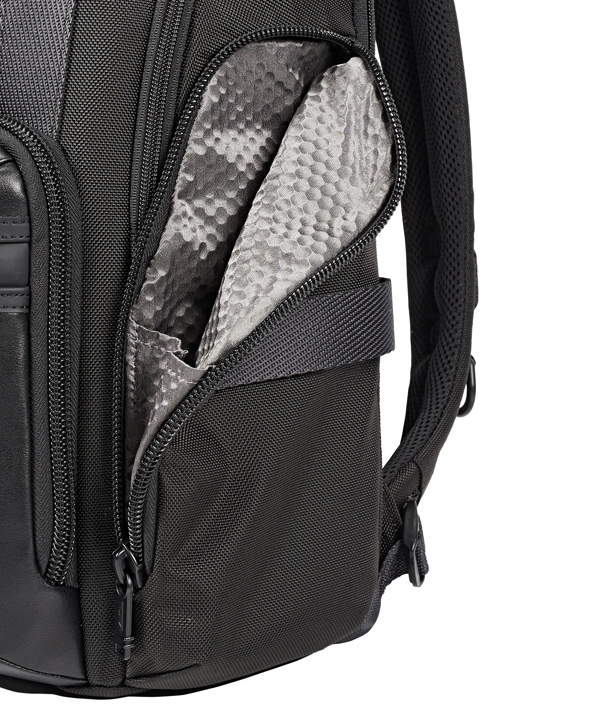 TUMI Alpha Bravo Shepard Deluxe Brief Pack