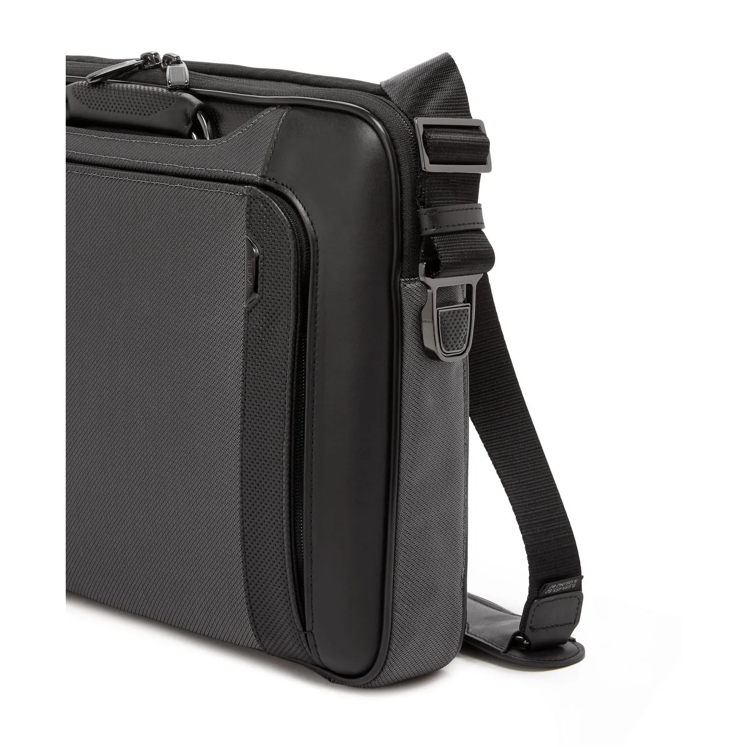 TUMI Arrive' Hannover Slim Brief