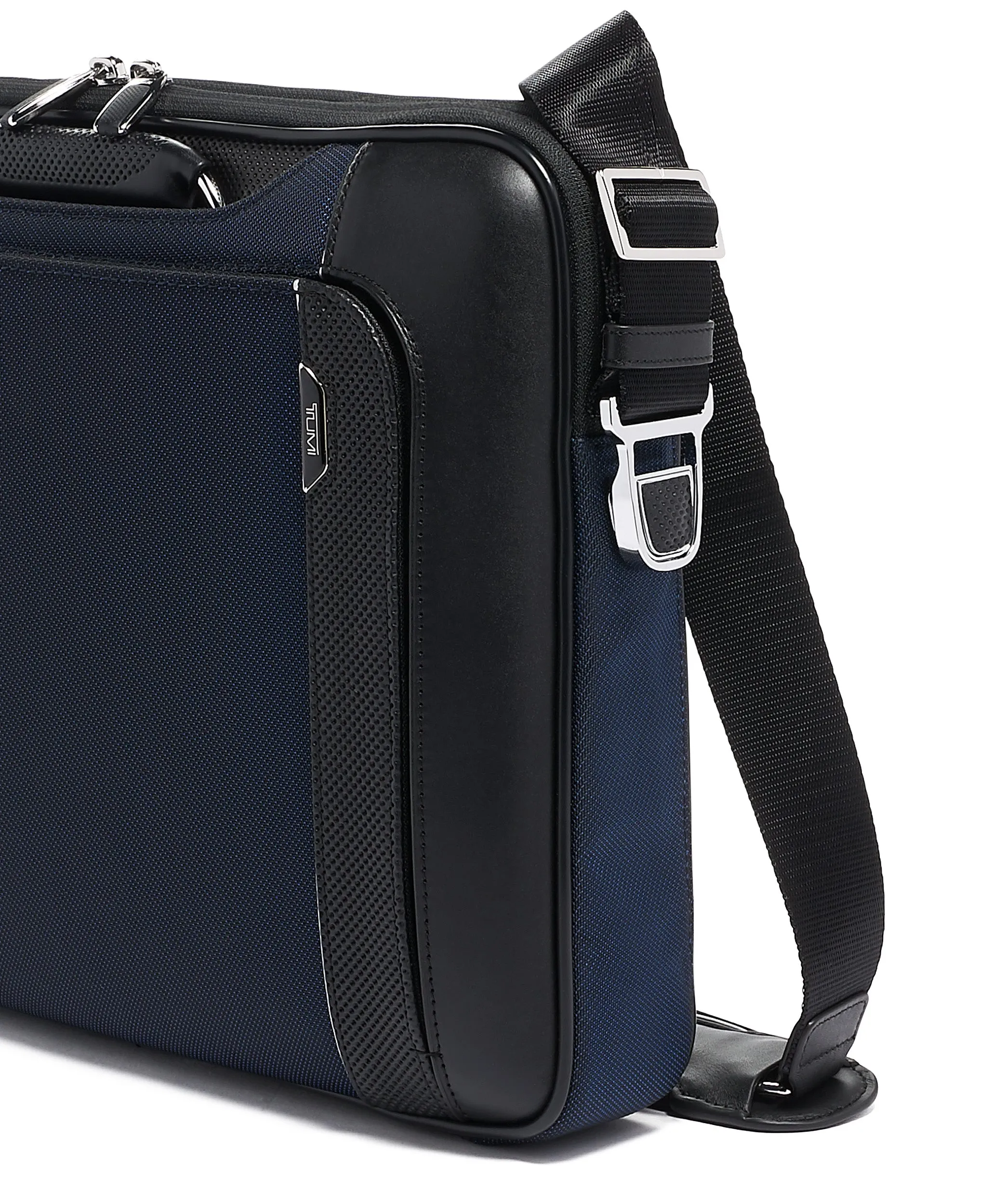 TUMI Arrive' Hannover Slim Brief