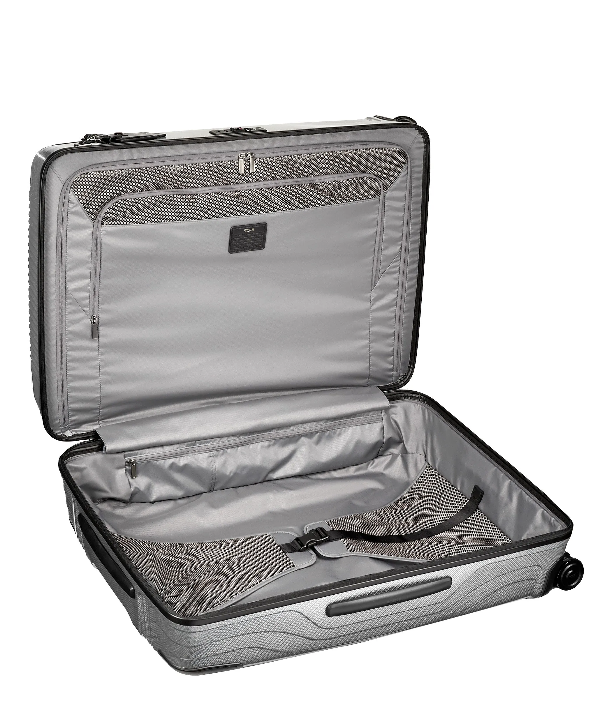 TUMI Latitude Worldwide Trip
