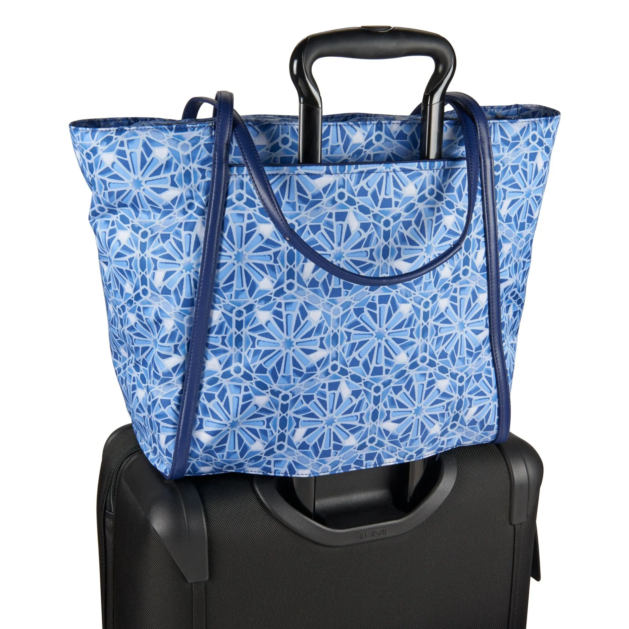 TUMI Voyageur Q Tote Aubergine