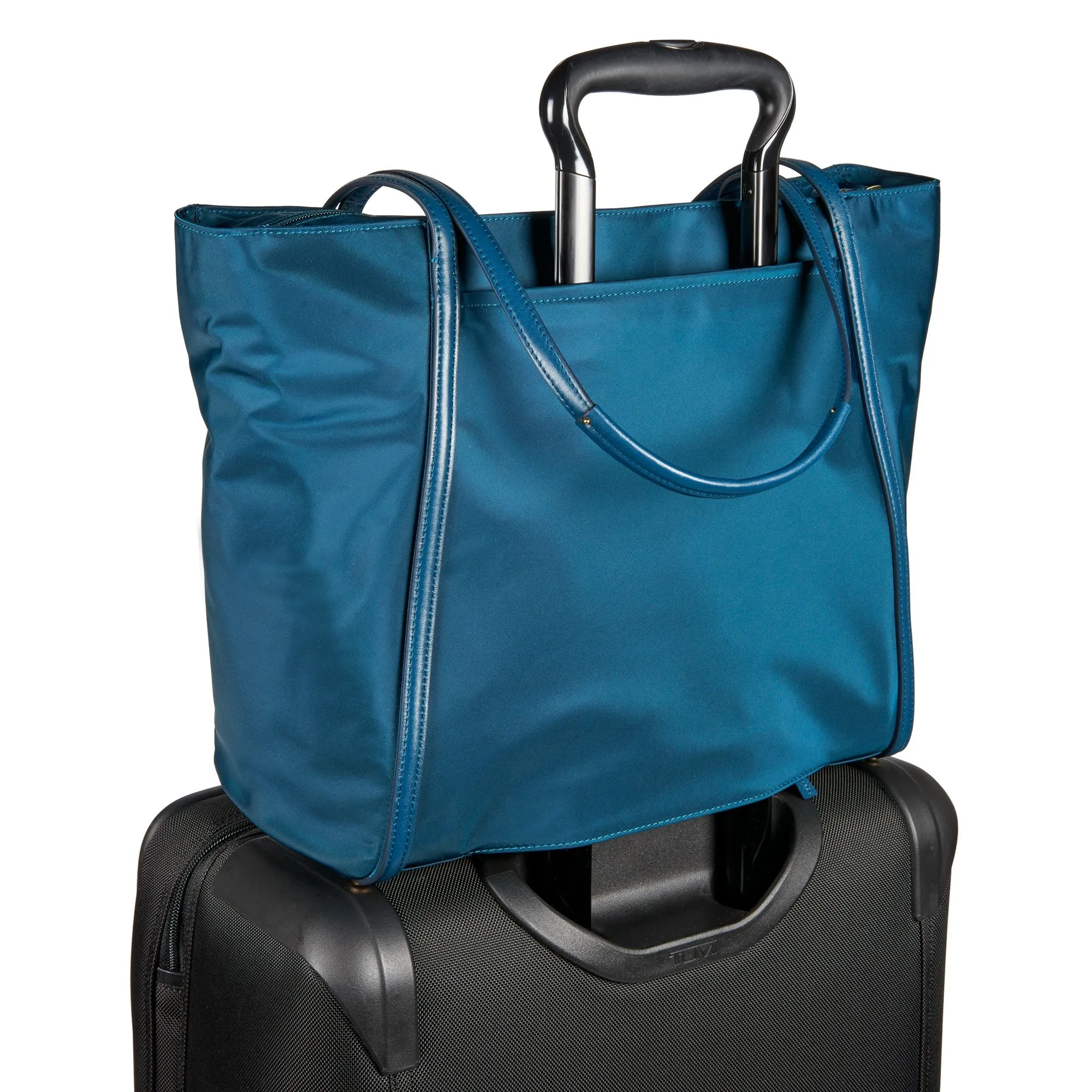 TUMI Voyageur Q Tote Aubergine
