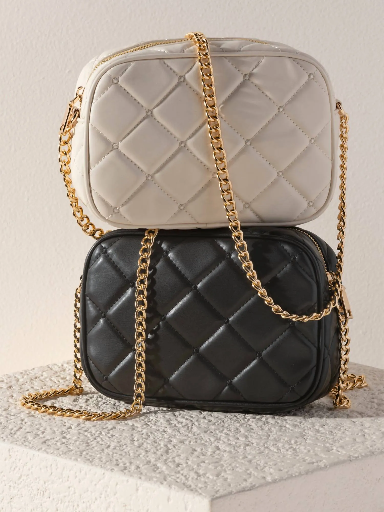 Women's Mademoiselle Camera Bag In Black