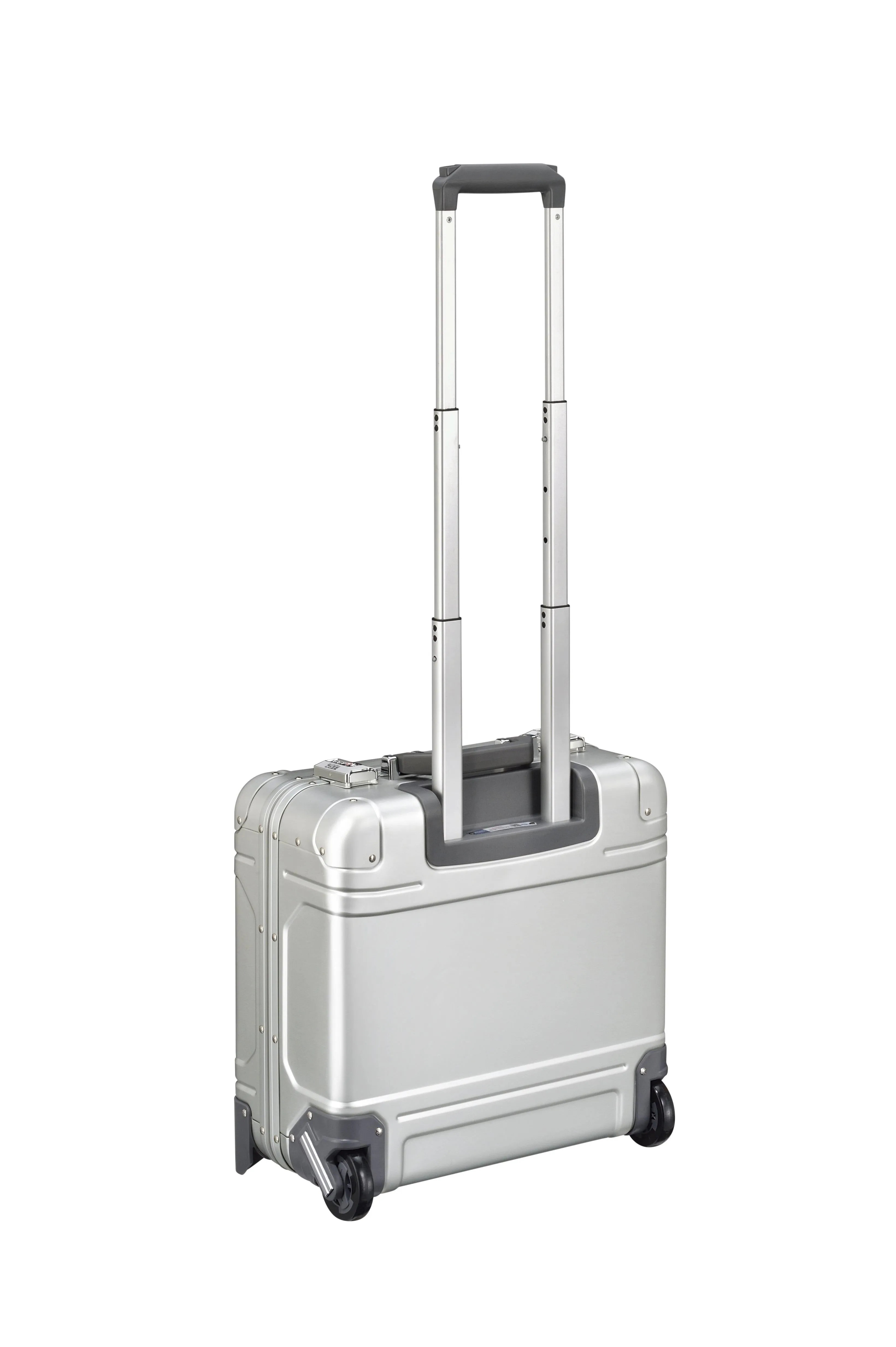ZERO Halliburton GEO Aluminum 3.0 17" Wheeled Business Case