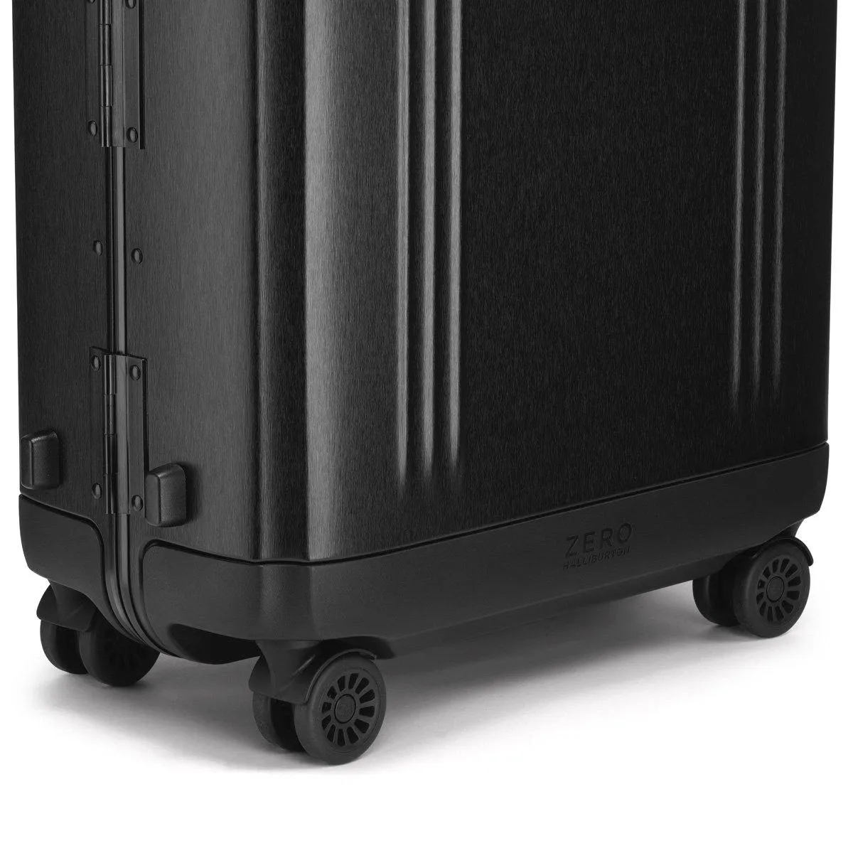 ZERO Halliburton Pursuit Aluminum Hardside Travel Case